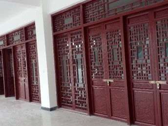 川黔陜仿古家具與實木花格門窗探秘 傳承與創(chuàng)新中的家居藝術